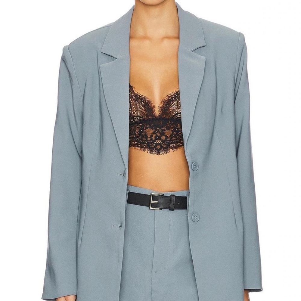 Blue Blazer with Notched Lapels and Modern Fit